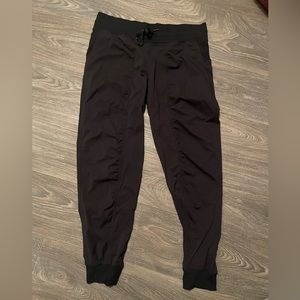 Lululemon Dance Studio Mid-Rise Jogger
Full Length Size 10